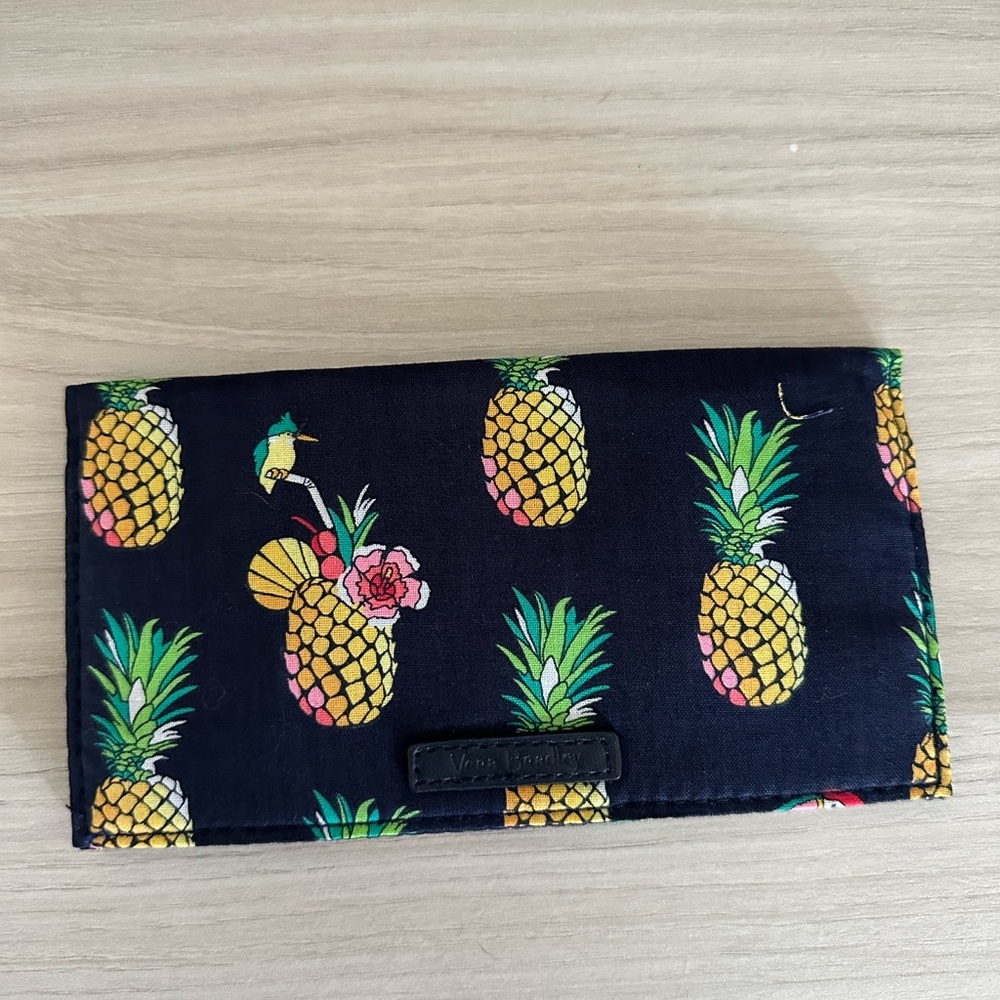 Vera Bradley checkbook holder